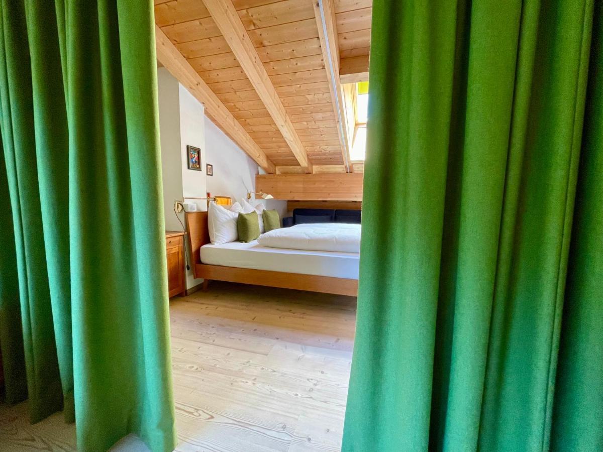 Apartments Da La Vedla Flats Сан Касиано Екстериор снимка